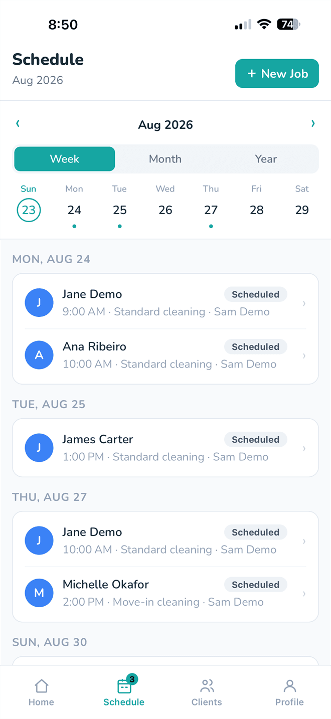 The AkosNeat schedule screen, showing the jobs booked for the week